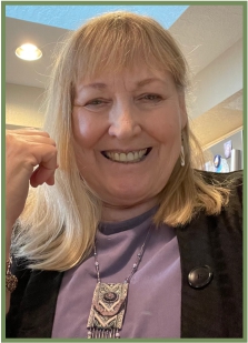 Yvonne Kays